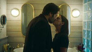 Carla Campra nude, Macarena Gómez pure scene - Holy Family (2023)