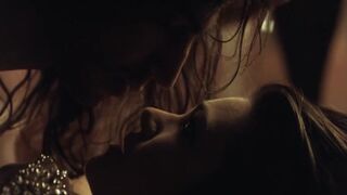 Manuela Arcuri - Juana La Loca (2001) bareness video vignettes