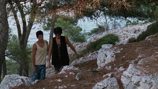 Julia Minguet, Marianne Dupont nude - Jeux de plage (1995) uncensored full frontal public nudity scene