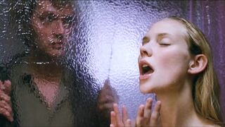 Bracha van Doesburgh sexy - Veteran stiff (2005)