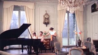 Young nymphet and MILF blonde is seduced in the bathtub