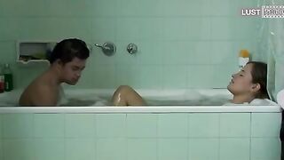 Naked Old Sister in the Bathroom with Brother-inferior