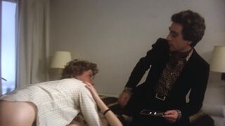 A Young Boy fucks MILF. El diputado (1979)