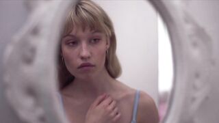 Hot Teen Gir in the Bathtub. Joe (2016)