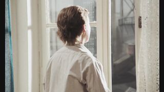 Mommy Wipes Her Young Daughter's Naked Body After a Shower. Erscheinen Pflicht (1984) Vivian Hanjohr