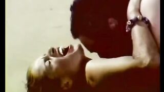 A Horny Shepherd Fucks a Blonde on the Beach. Cikolata Tarlasi (1975)