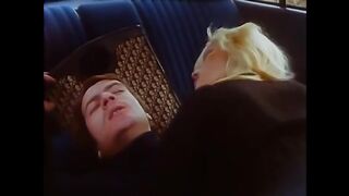 Auto Stoppeuses en Chaleur (1978) Car Sex Explicit Retro Scene