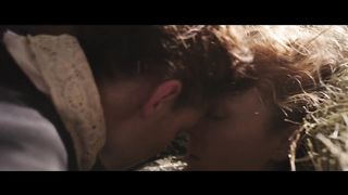 Kristen Stewart Lesbian Kiss Scene in Lizzie 2018